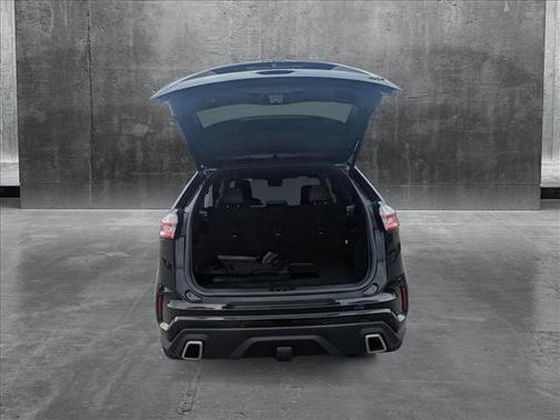 2021 Ford Edge ST
