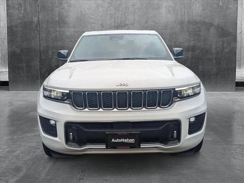 2022 Jeep Grand Cherokee Overland