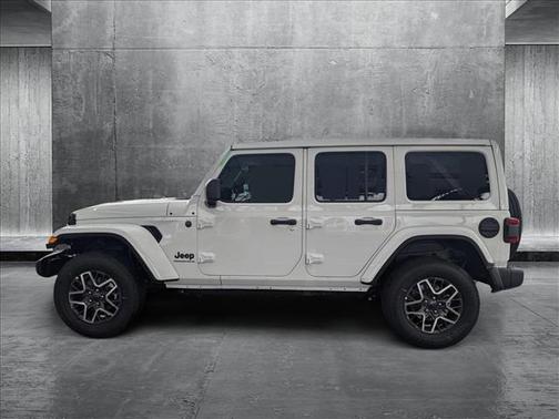 2025 Jeep Wrangler 4-Door Sahara 4x4