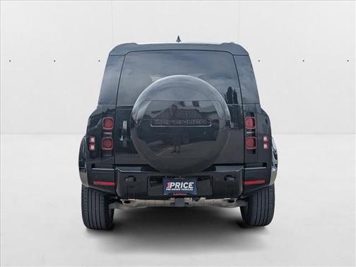 2024 Land Rover Defender 110 P400 X-Dynamic SE