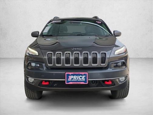 Granite Crystal Metallic Clearcoat 2017 Jeep Cherokee Trailhawk
