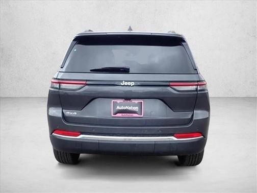 Baltic Gray Metallic Clearcoat 2026 Jeep Grand Cherokee Altitude