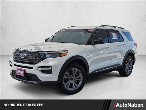 Star White Metallic Tri-Coat 2022 Ford Explorer XLT