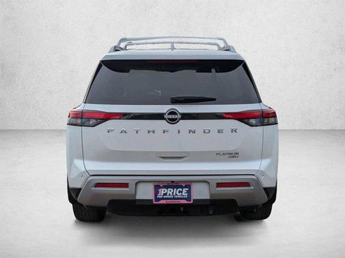 Everest White Pearl Tricoat 2025 Nissan Pathfinder Platinum 4WD