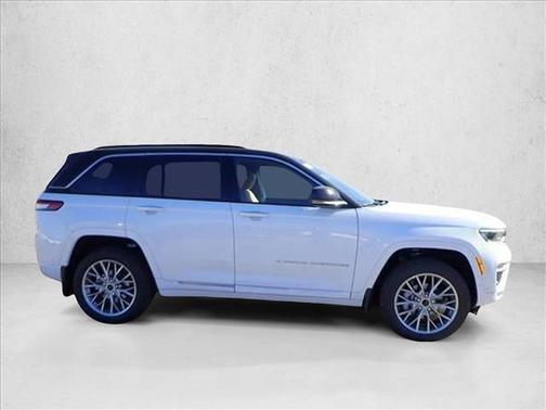 2025 Jeep Grand Cherokee Summit