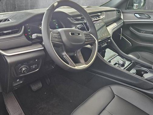 2025 Jeep Grand Cherokee 4xe Base