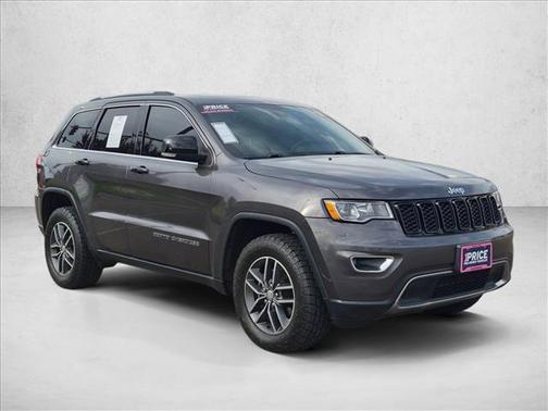 Granite Crystal Metallic Clearcoat 2017 Jeep Grand Cherokee Limited