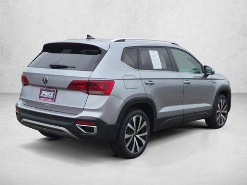 Pyrite Silver Metallic 2022 Volkswagen Taos 1.5T SE