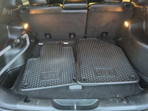 2017 Jeep Cherokee Trailhawk