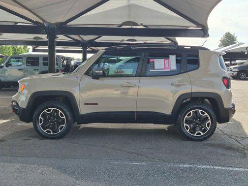 Mojave Sand 2016 Jeep Renegade Trailhawk