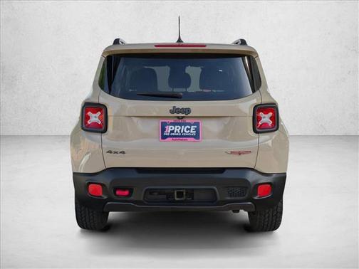 Mojave Sand 2016 Jeep Renegade Trailhawk