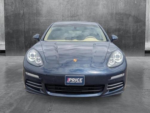 2014 Porsche Panamera 4