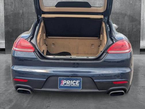 2014 Porsche Panamera 4