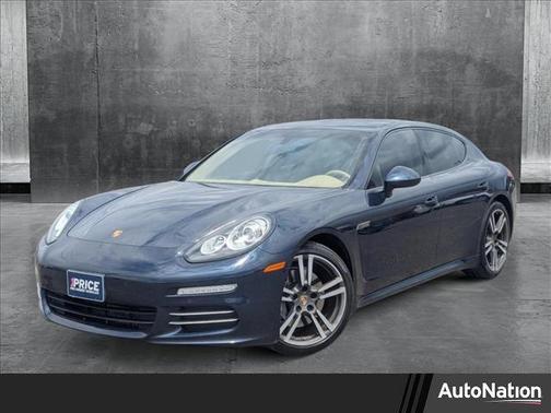 2014 Porsche Panamera 4