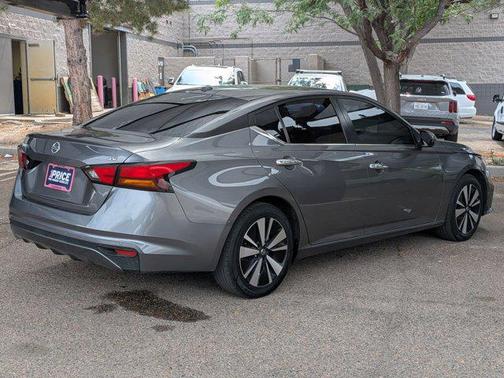 2021 Nissan Altima 2.5 SV