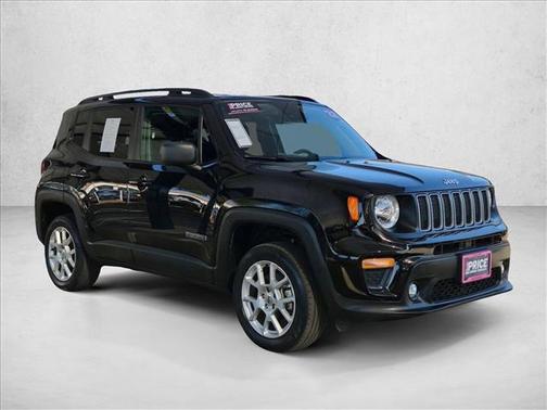 Black Clearcoat 2022 Jeep Renegade Latitude