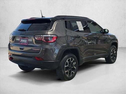 Granite Crystal Metallic Clearcoat 2019 Jeep Compass Trailhawk