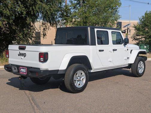 2022 Jeep Gladiator Sport S