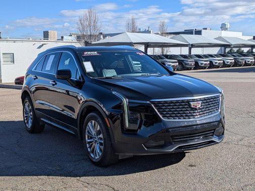 2024 Cadillac XT4 Premium Luxury