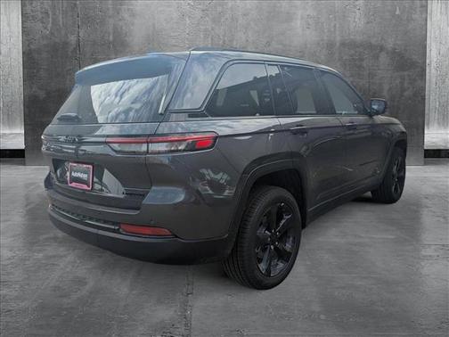 2025 Jeep Grand Cherokee Limited X
