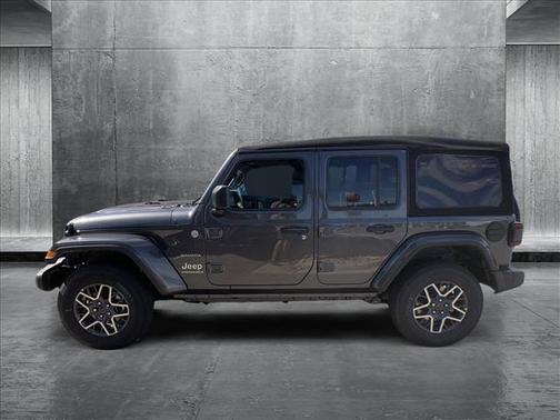 2024 Jeep Wrangler 4-Door Sahara 4x4