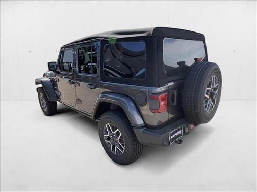 2024 Jeep Wrangler 4-Door Sahara 4x4