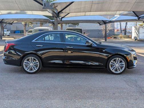 2023 Cadillac CT4 Premium Luxury