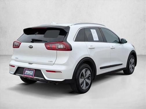 Snow White Pearl 2018 Kia Niro LX
