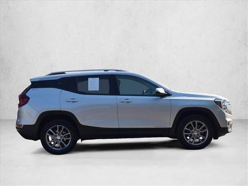 Quicksilver Metallic 2022 GMC Terrain SLT