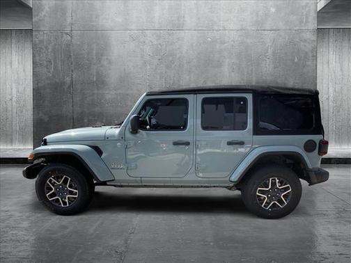 2024 Jeep Wrangler 4-Door Sahara 4x4