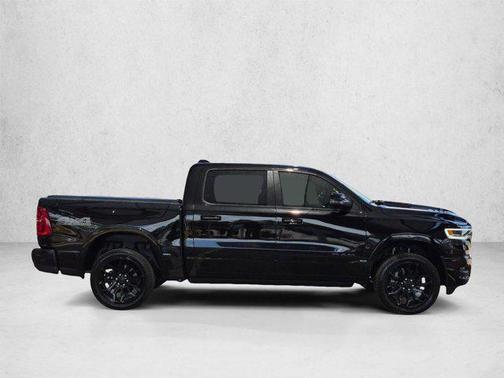 Diamond Black Crystal Pearlcoat 2025 RAM 1500 Limited