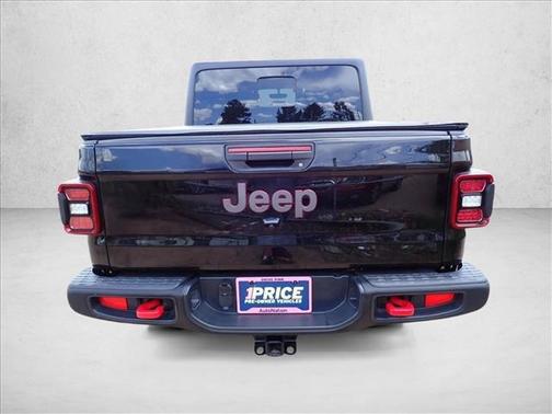 Black Clearcoat 2023 Jeep Gladiator Rubicon