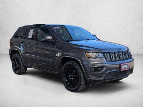 Granite Crystal Metallic Clearcoat 2019 Jeep Grand Cherokee Altitude
