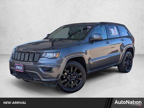 Granite Crystal Metallic Clearcoat 2019 Jeep Grand Cherokee Altitude