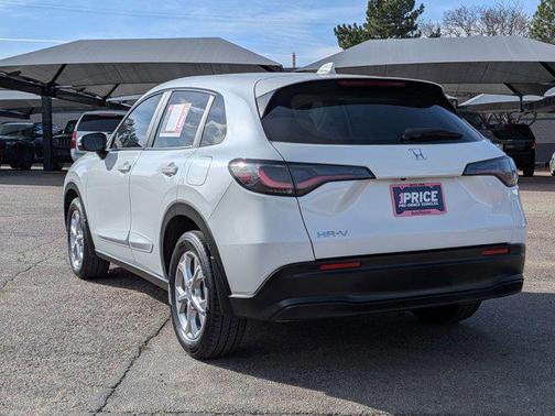 Platinum White Pearl 2024 Honda HR-V LX
