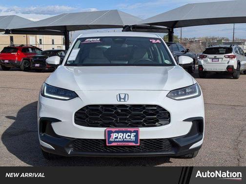 Platinum White Pearl 2024 Honda HR-V LX