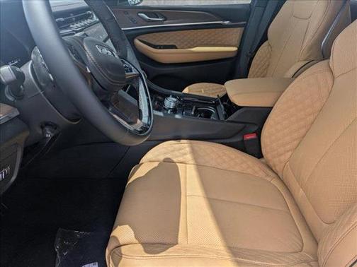 2025 Jeep Grand Cherokee L Summit