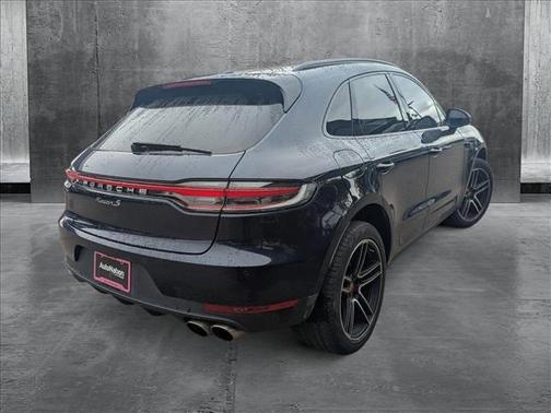 2021 Porsche Macan Base