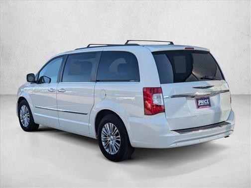 2013 Chrysler Town & Country Touring-L