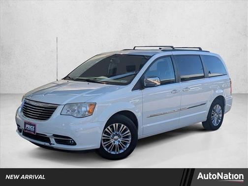 2013 Chrysler Town & Country Touring-L