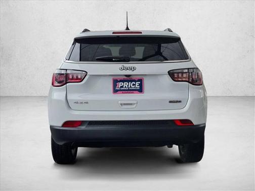 Bright White Clearcoat 2022 Jeep Compass Latitude Lux