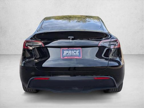 2024 Tesla Model Y Long Range Dual Motor All-Wheel Drive