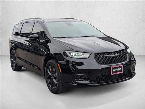 2026 Chrysler Pacifica L