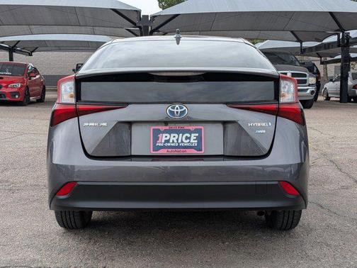 2022 Toyota Prius L