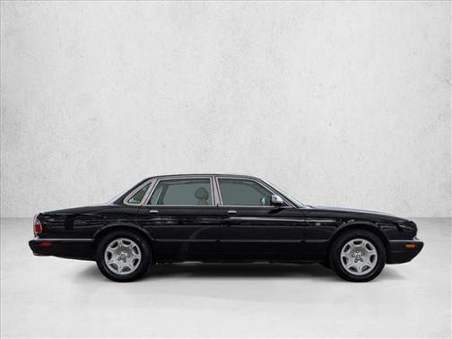 2003 Jaguar XJ XJ8