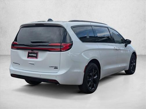 2026 Chrysler Pacifica Limited