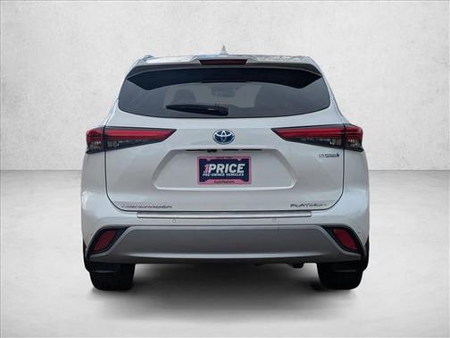 2021 Toyota Highlander Hybrid Platinum