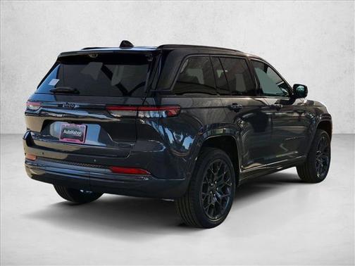 Baltic Gray Metallic Clearcoat 2026 Jeep Grand Cherokee Summit