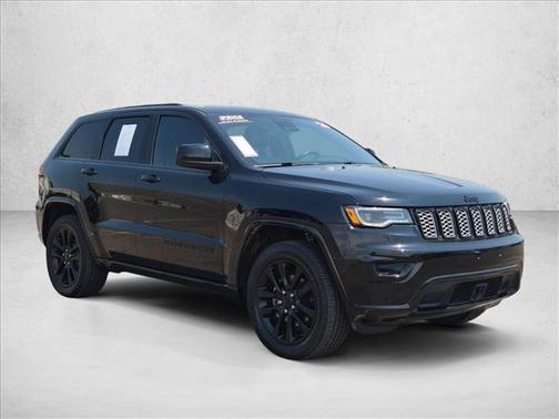 Diamond Black Crystal Pearlcoat 2020 Jeep Grand Cherokee Altitude