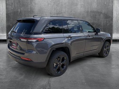 2025 Jeep Grand Cherokee Limited X
